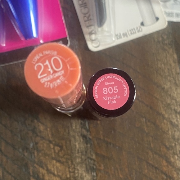 - 12 piece beauty bundle💄💋 - Picture 2 of 2